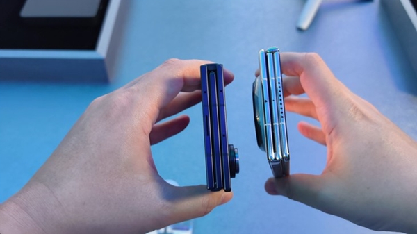 G形三折叠史上首款！三星Galaxy Z TriFold上手(图1)