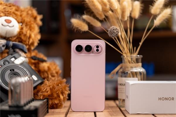 什么手机拍人像最好看 2025年自然感的标杆答案(图2)