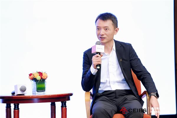 腾讯钟翔平：AI驱动汽车产业革新  “以人为本”创造长期价值(图3)