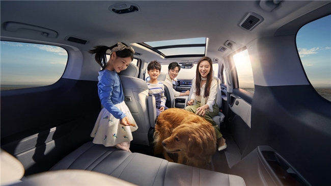 上汽大通MAXUS G70五星满配标准，别再问家庭用车15万左右哪款好了！(图2)